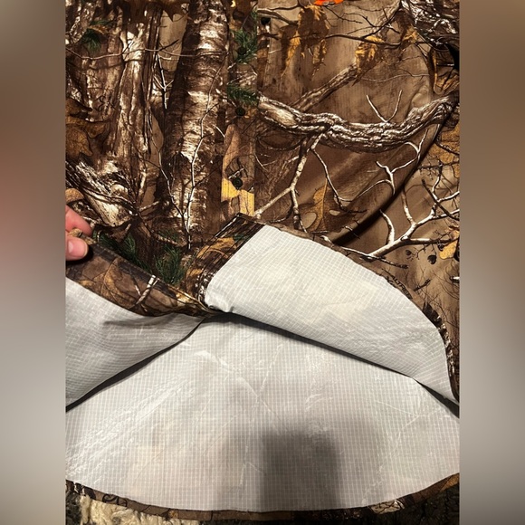 Men’s Camo Under Armour Performance Field Shirt Realtree - Picture 8 of 15